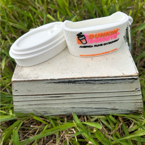 Dunkin’ Donuts Iced Coffee AirPod 1 2 Case - Picture 3 of 3